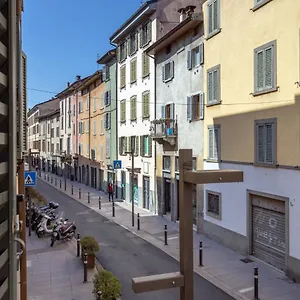 https://appartamento-via-san-bernardino-8-solo-affitti-brevi.it-lombardy.com